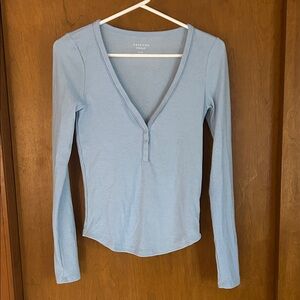 American Eagle Outfitters Light Blue Long Sleeve Tee